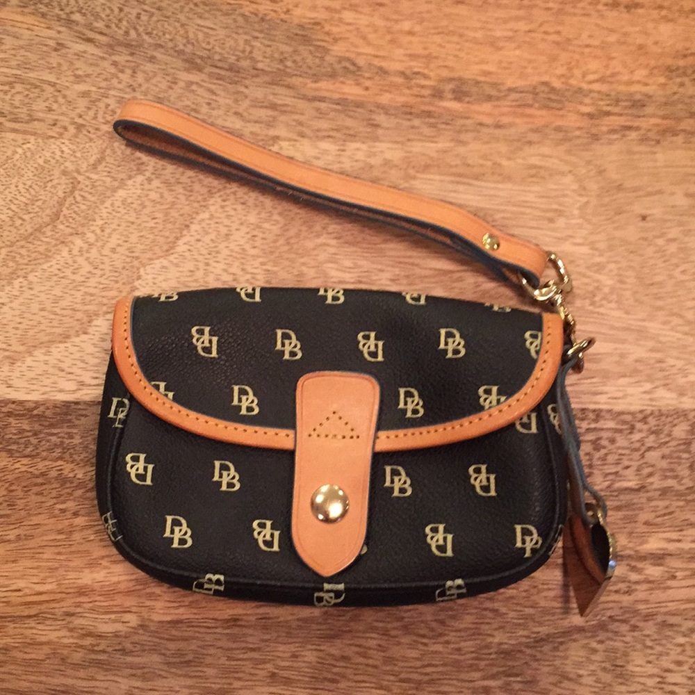 Dooney & Bourke Wristlet